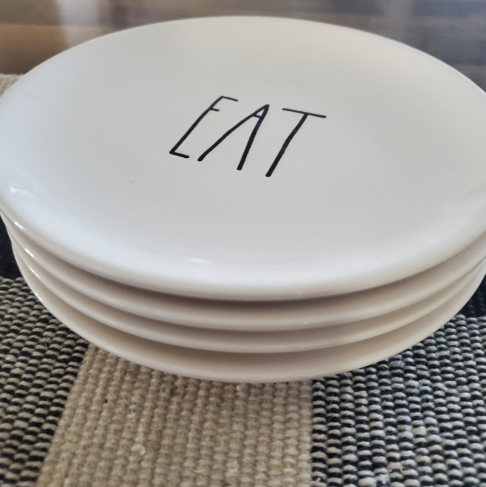 Rae Dunn appetizer plates set of 4